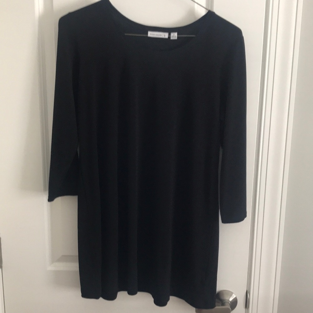 Susan Graver size M black scooped necked 3/4 sleeves top